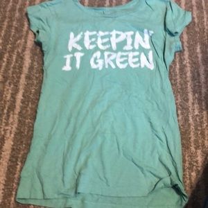 Green shirt baby fit